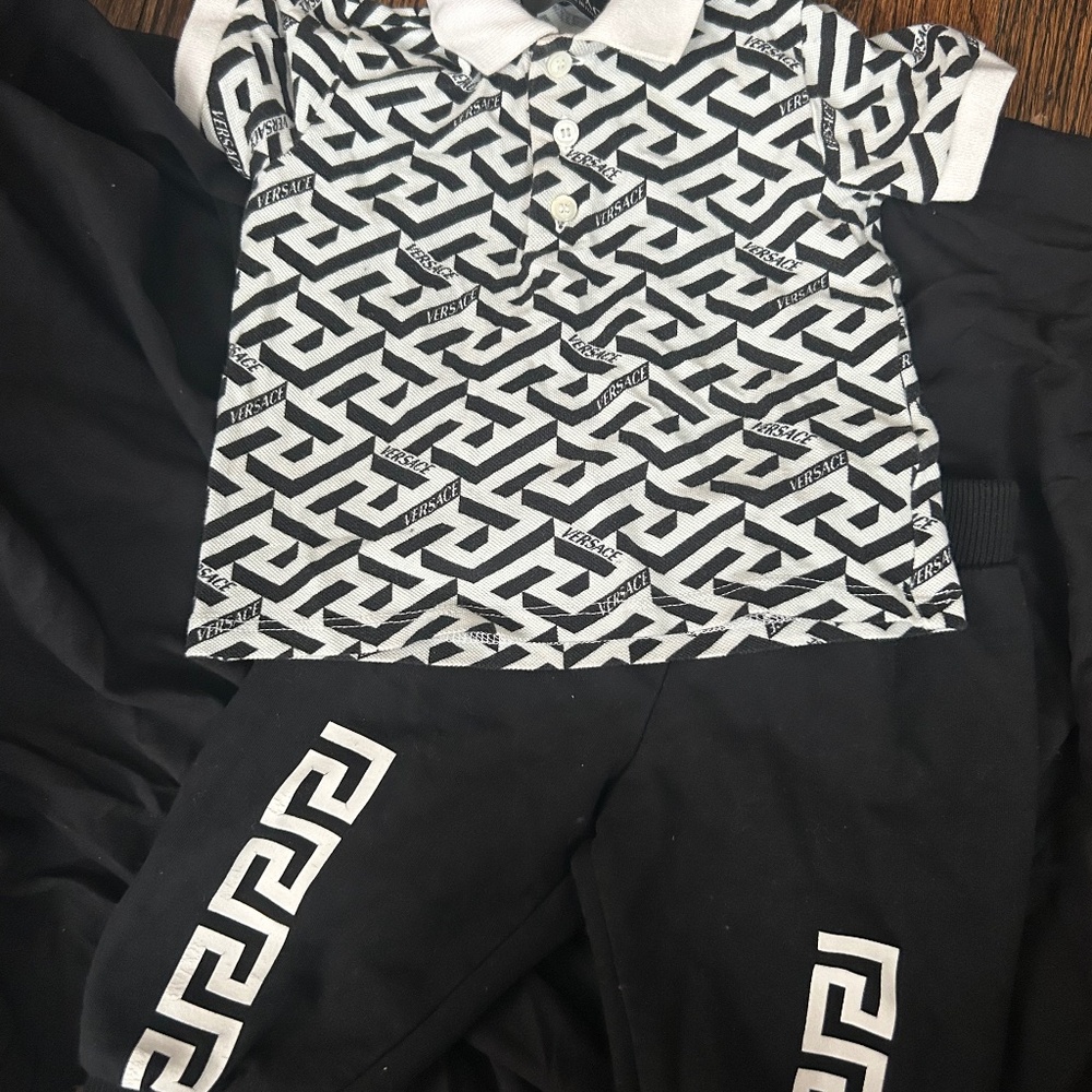 Baby Versace outfit 9-12months